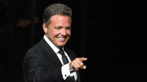Desmienten orden de detención contra Luis Miguel por no pago de pensión