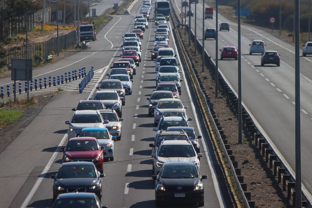 Alto Flujo De Vehículos Retorna A La Capital Desde Ruta 68