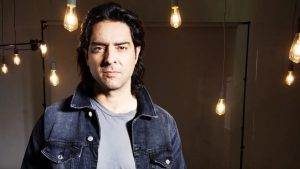 "Le da aire fresco a la televisión": proyectan a Cristián Riquelme como futuro animador en Chilevisión