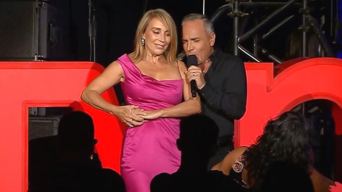 ¡Lo dieron todo! Baile de Luis Jara y Karen Doggenweiler marcó segunda noche de La Fiesta de Chile
