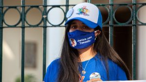 A casi un año de su fallecimiento: Mamá de Tomás Bravo llegó a la "Moneda Chica" para hablar con Gabriel Boric