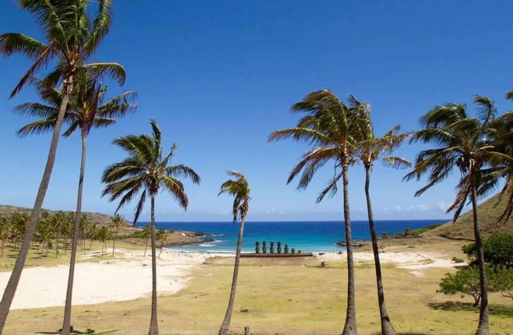 Playa Anakena