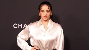 Rosalía revela adelanto de su próxima canción Chicken Teriyaki