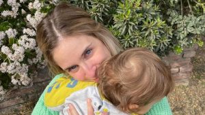 Alison Mandel compartió cómo ha sido la primera semana de su hijo en el jardín