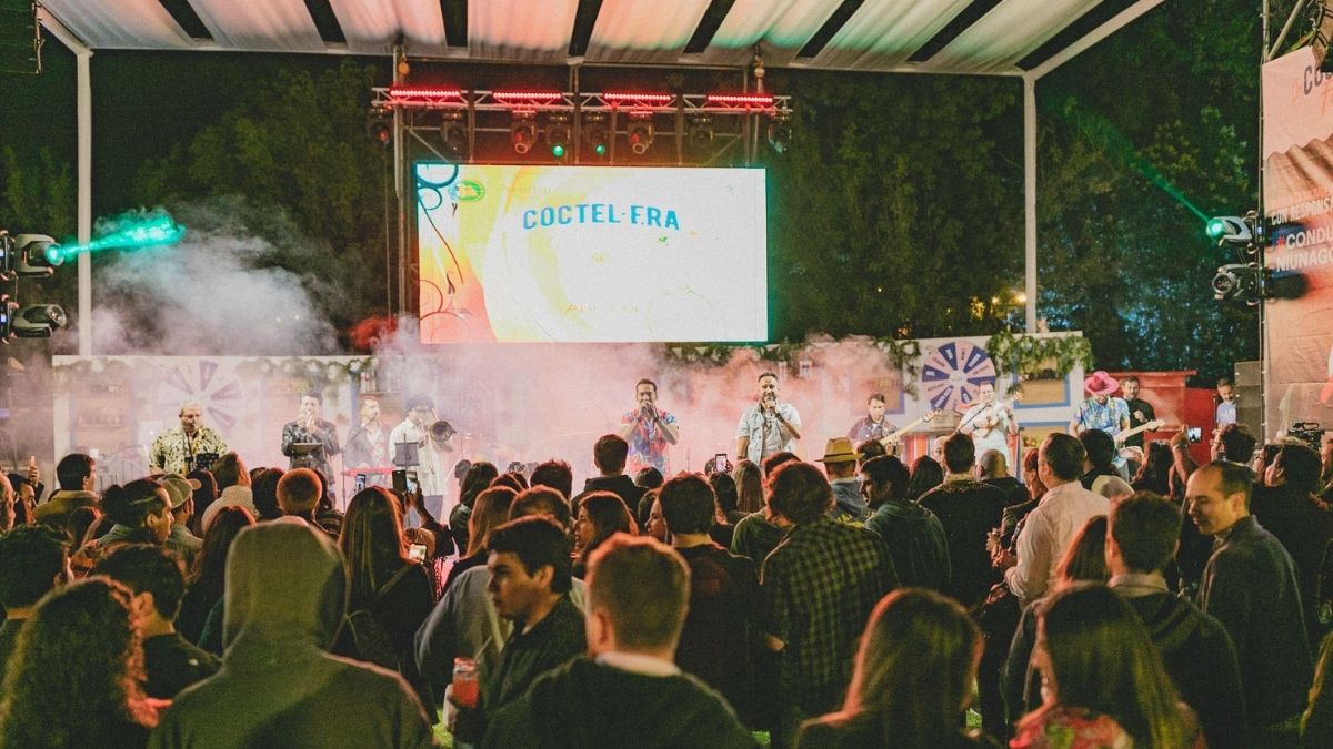 Despide el verano junto a La Coctelera Festival y FMDOS