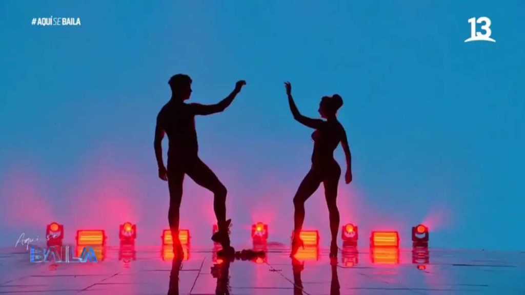 Desnudo De Banquita Nieves En Aquí Se Baila