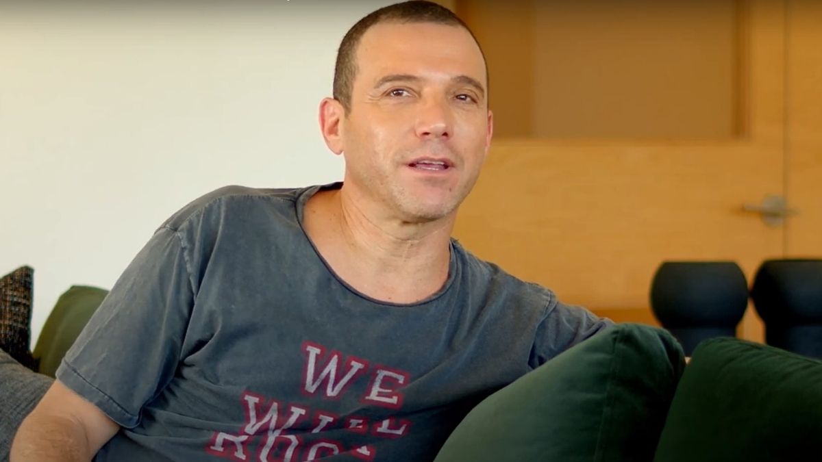 “Lloré tanto que se me secaron las lágrimas”: Julián Elfenbein recordó la muerte de su novia en De tú a tú