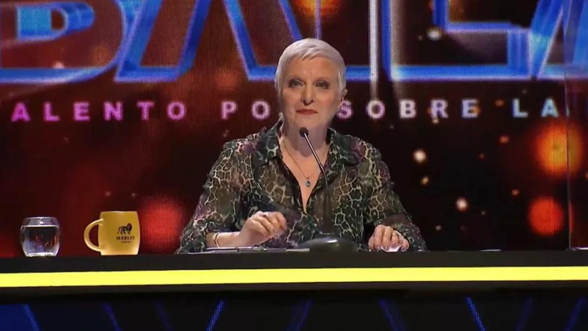 Karen Connolly hizo una picante petición a participantes hombres de Aquí se Baila