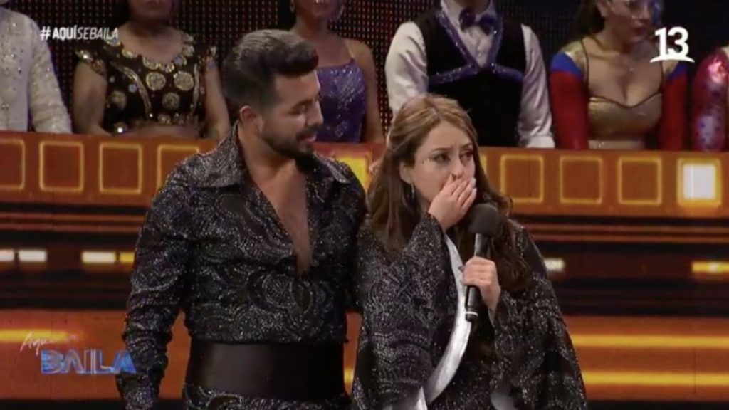 Leticia Zamorano Y Hernán Arcil En Aquí Se Baila