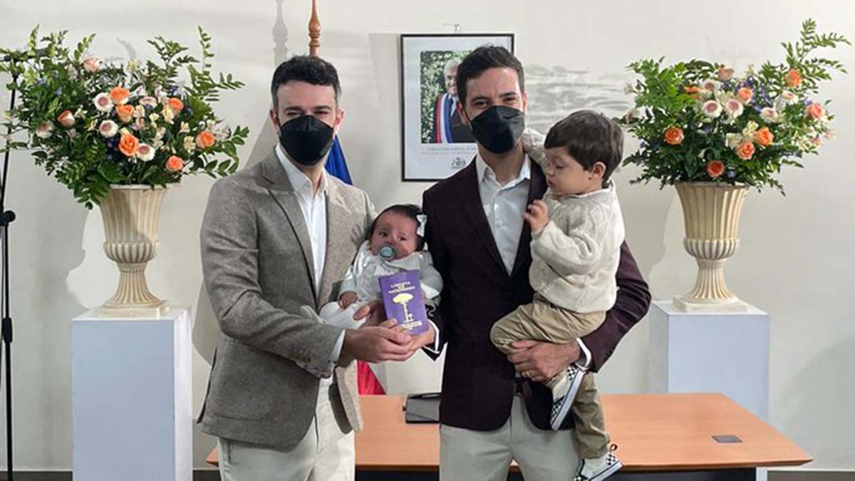 Amor es amor: se efectuó el primer matrimonio igualitario en Chile