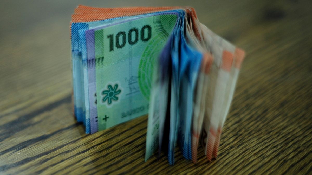 Encuesta Criteria: Sueldo mínimo de $500 mil es la principal demanda para el nuevo Gobierno