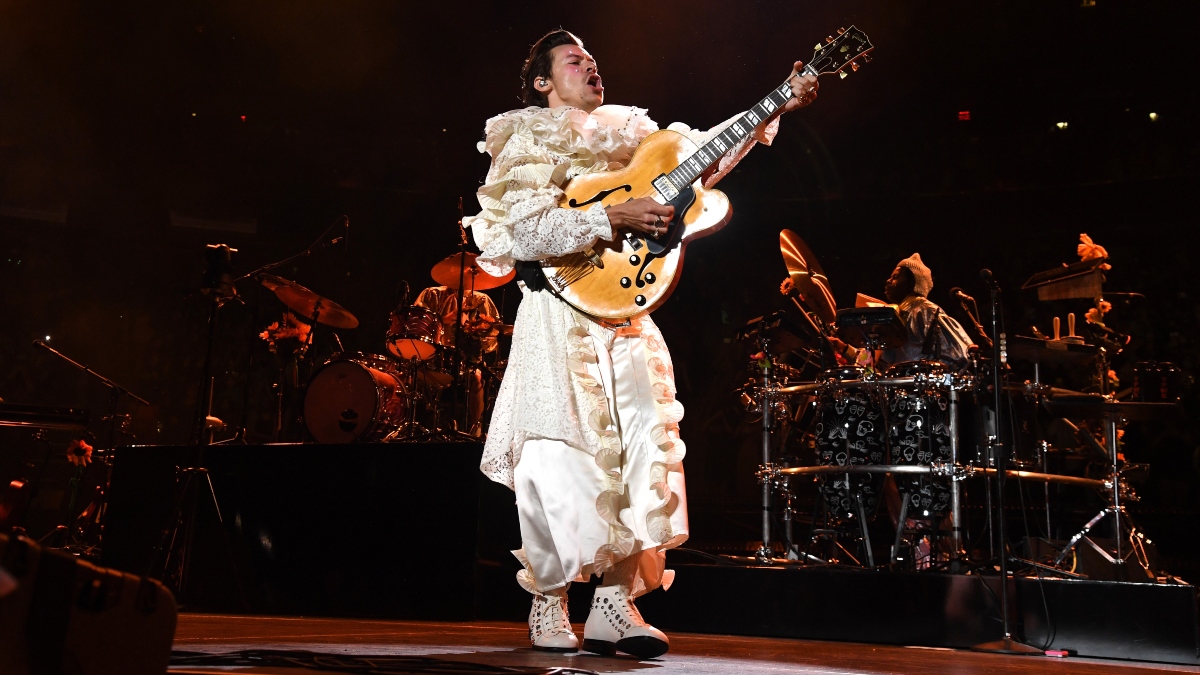 ¡Paren todo! Harry Styles estrenó el videoclip de su nueva canción As It Was