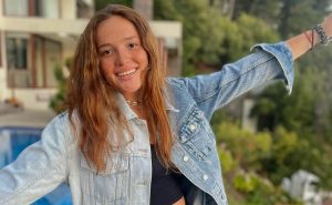 Laura de la Fuente compartió fotos de especial ceremonia en su colegio