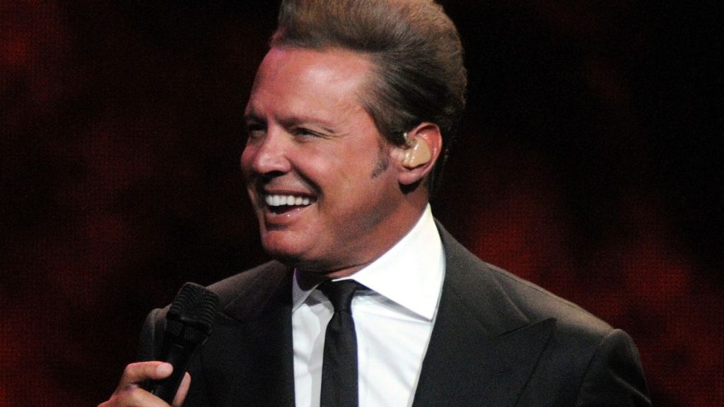 Cumpleaños De Luis Miguel