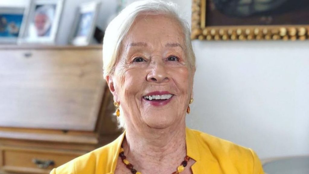 Delfina Guzmán 94 Años