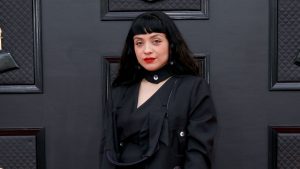 Mon Laferte contó cómo fue su participación en los Grammy 2022: "Me dolían las patitas"
