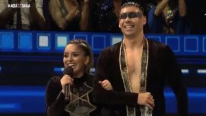 Pancho Solar echó al agua a Xiomara Herrera en Aquí se Baila: "Se da besos con otro de acá"