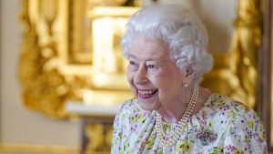 La reina Isabel II cumple 96 años y ya tiene su propia Barbie