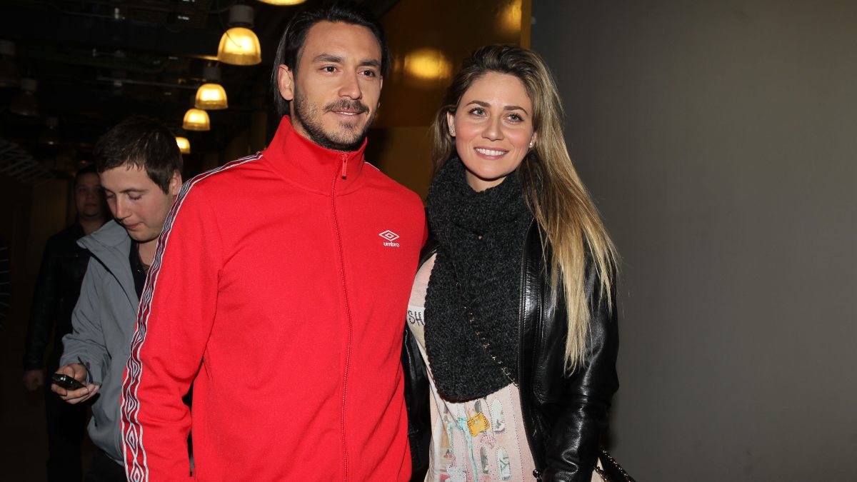 Mauricio Pinilla es vinculado con compañera de trabajo tras quiebre con Gissella Gallardo