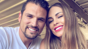 Maura Rivera aclaró los cuestionamientos por su viaje a Inglaterra y no usar mascarilla