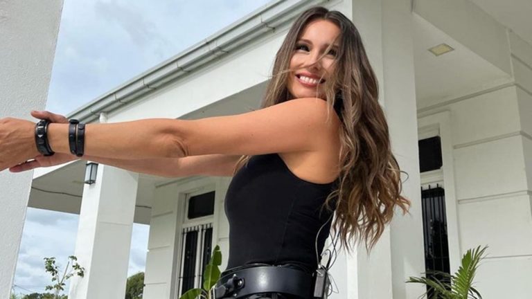 Pampita optó por la tendencia de los pantboots y lució increíble