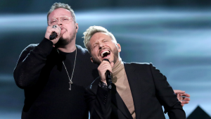 En exclusiva: Sin Bandera estrena nuevo disco "Frecuencia"