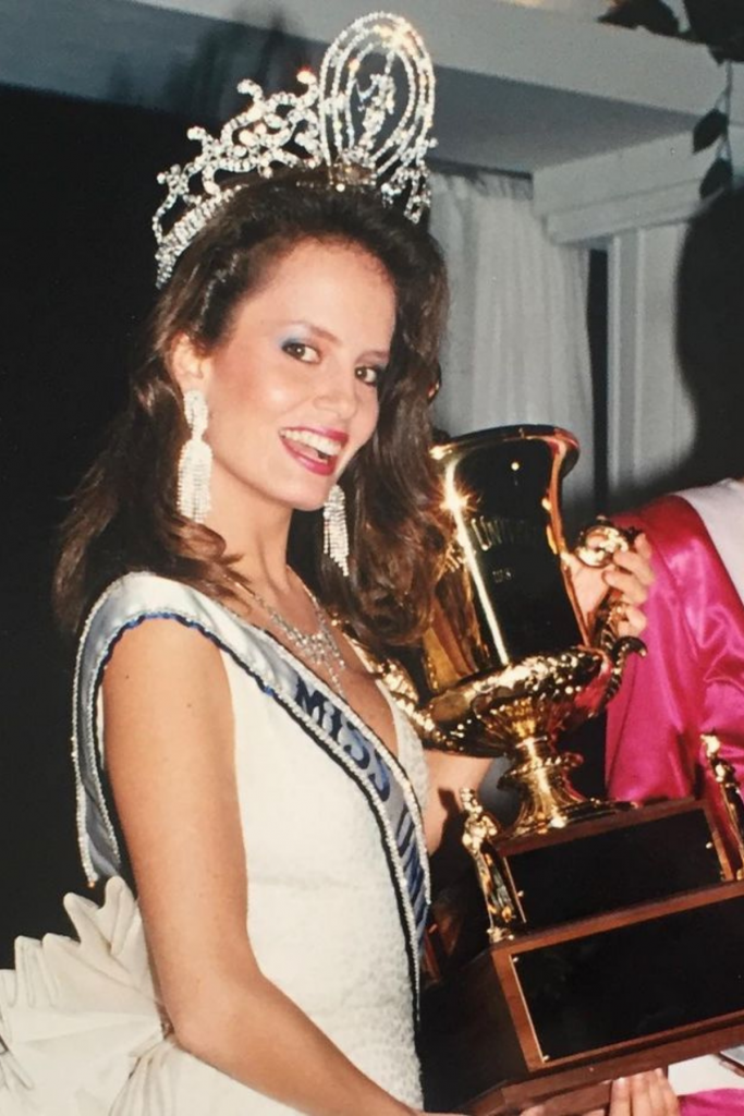 Cecilia Bolocco Miss Universo