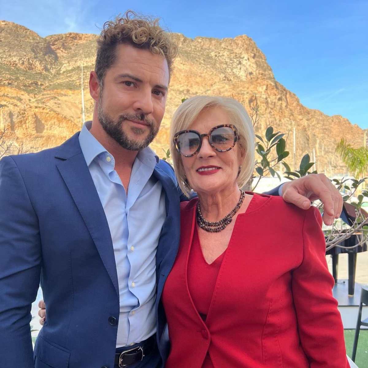 David Bisbal Y Su Mama