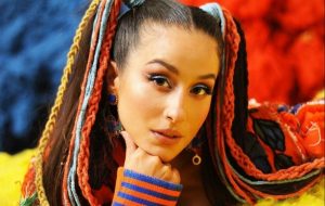 Denise Rosenthal se luce bailando el paso de Anitta