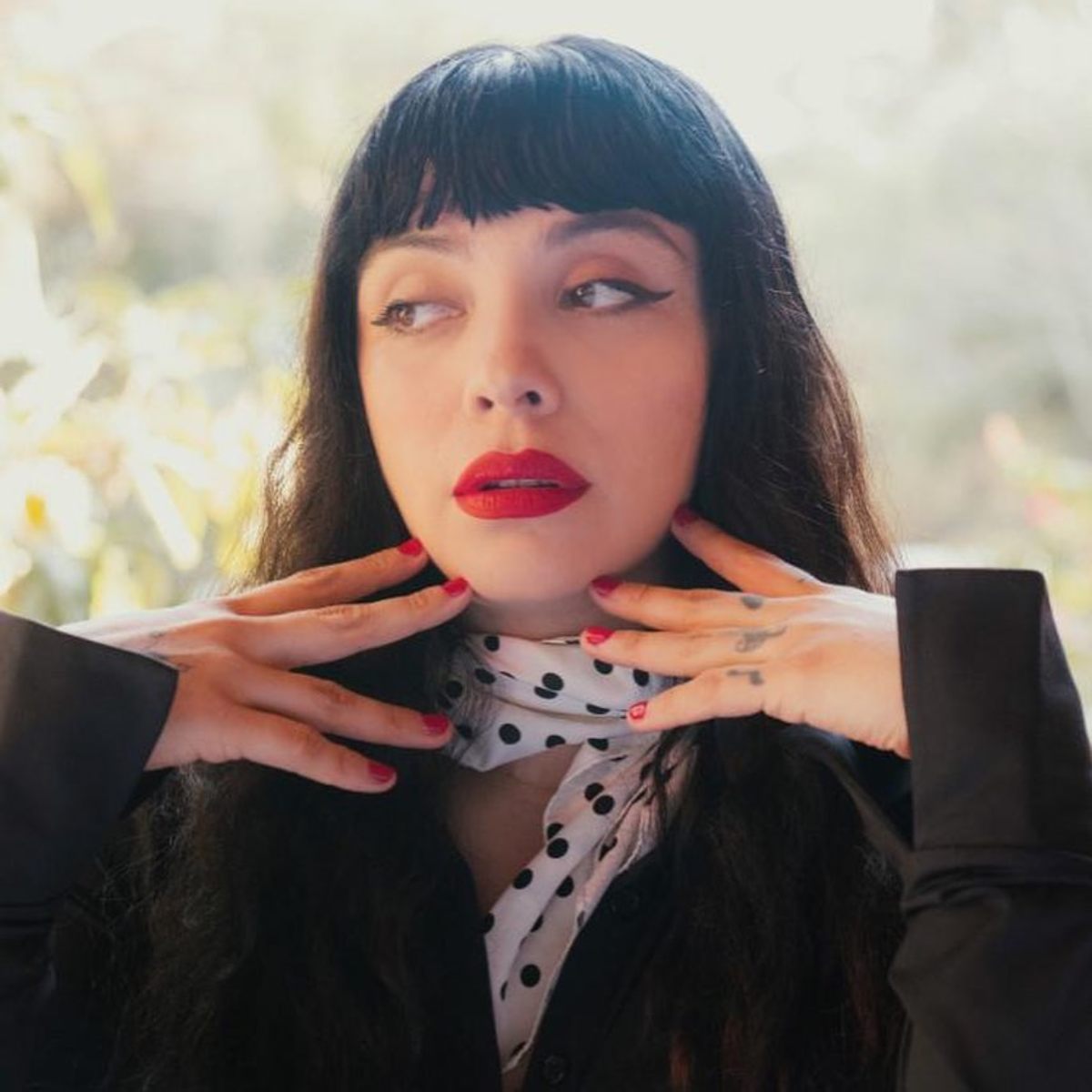 Mon Laferte Cumpleanos  