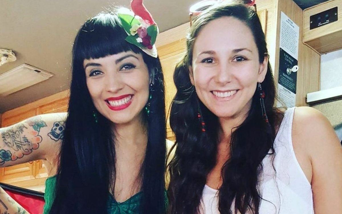 Mon Laferte despide a la ex Rojo, Bárbara Intriago, con emotivo mensaje
