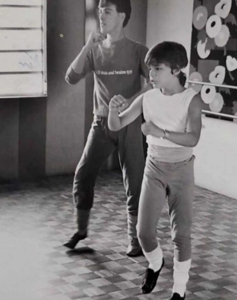 Ricky Martin En Clases De Baile
