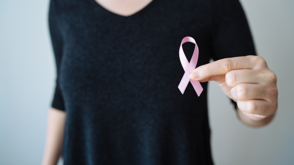 Cáncer de mama: ¿Cómo se manifiesta y qué síntomas presenta?