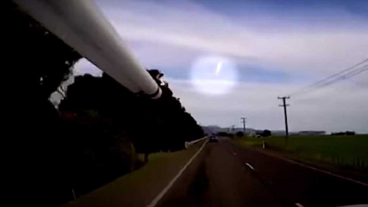 Una bola de fuego cayó desde el cielo: ¿Será un meteorito?