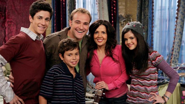 Los Hechiceros De Waverly Place