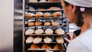 Pan con 10% de descuento: quiénes pueden obtenerlo y en cuáles panaderías