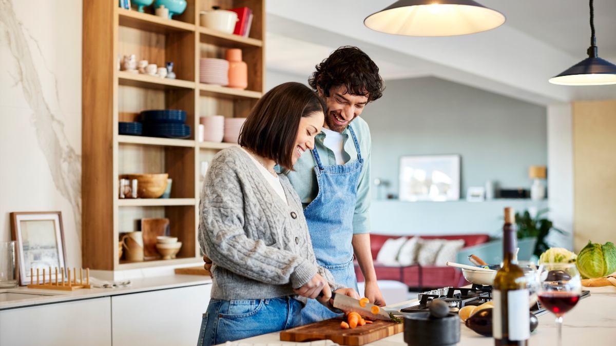 5 beneficios de cocinar con tu pareja