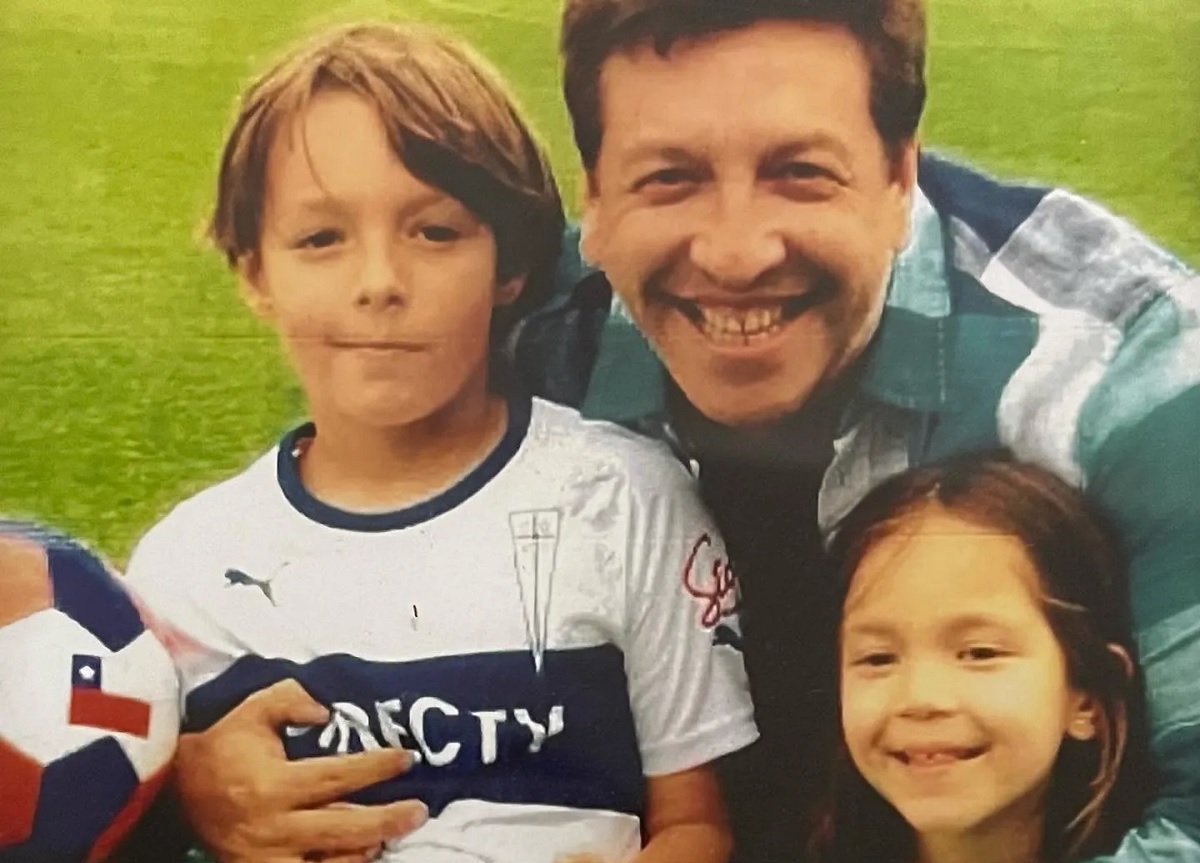 JC Rodríguez junto  a sus hijos