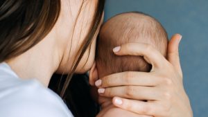 Extensión Postnatal de Emergencia: A quiénes beneficia y cómo puedo postular