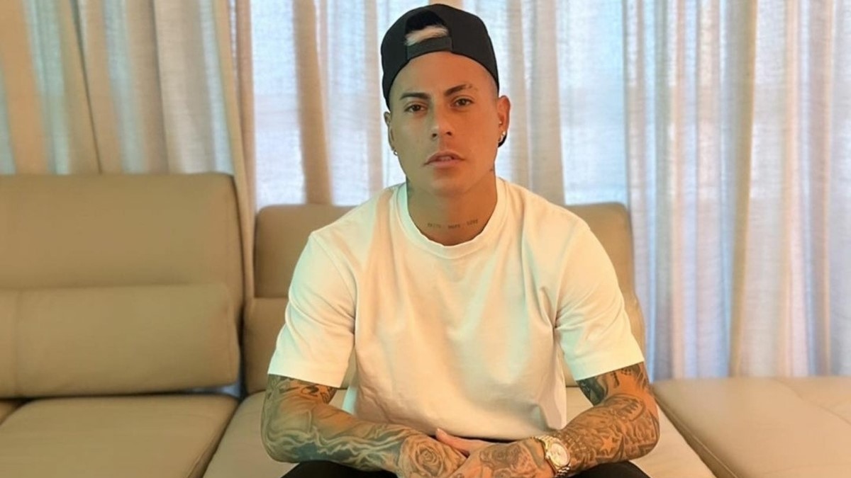 Eduardo Vargas confirmó su nueva relación con tierna foto