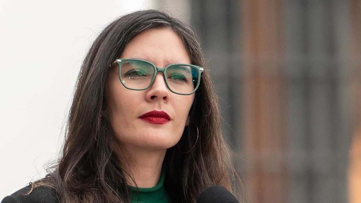 Camila Vallejo encantó con vestido de económica marca: "Atómica la ministra"