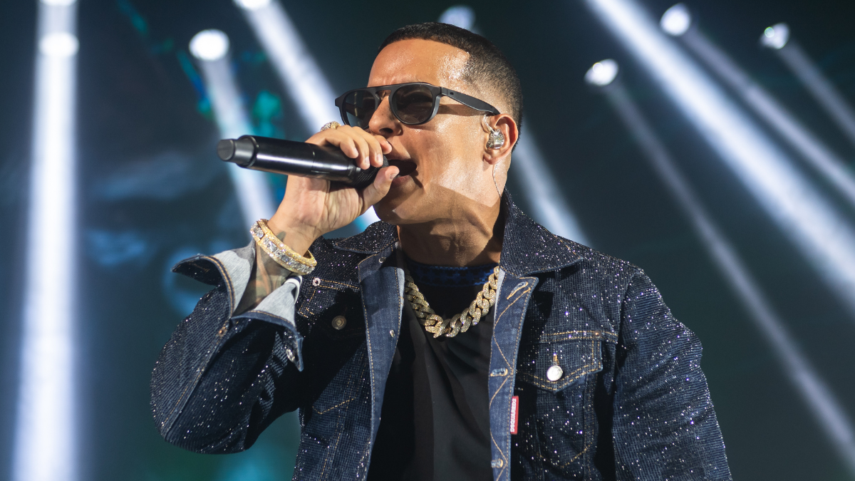 ¡Ya está aquí!: dan a conocer las primeras imágenes de Daddy Yankee en Chile