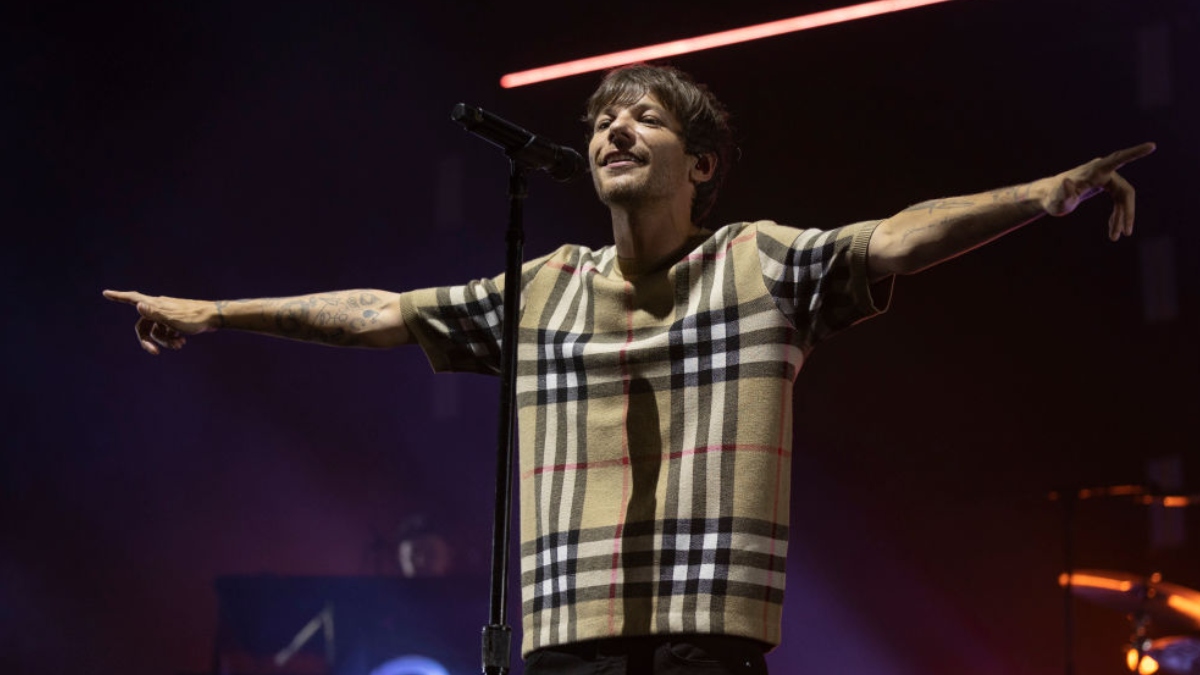 Louis Tomlinson sorprendió con el videoclip de su nueva canción Bigger Than Me
