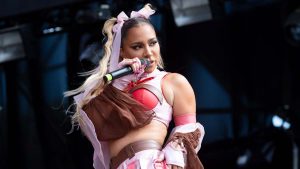 "Esto es lo más cerca al paraíso": Princesa Alba comparte carta de agradecimiento que recibió de Coldplay