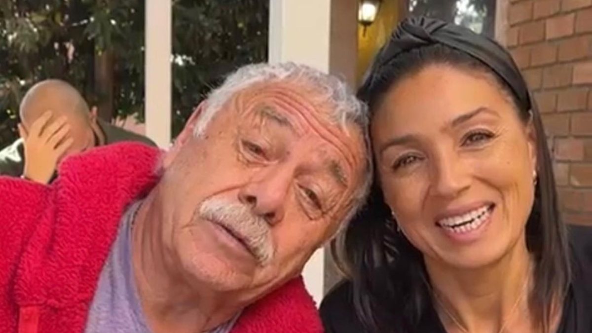 Hija de Carlos Caszely comparte emotiva foto del exfutbolista recordando a su fallecida madre