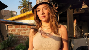 "¿Pa' qué highlighter? Si tú brillas sola": Kel Calderón saca aplausos con atrevido look