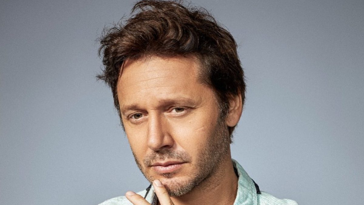 Benjamín Vicuña anuncia la muerte de su padre: "se me hace un nudo"