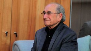 Luis Alarcón reveló que lucha contra el cáncer a sus 92 años de edad