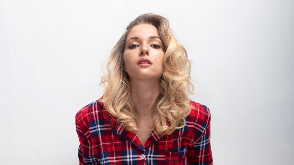 Nicole Block Maltrato