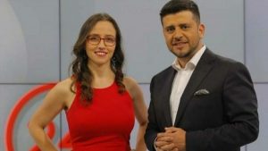 Patricia Venegas y Anwar Farrán chochean con sus mellizos en sus vacaciones